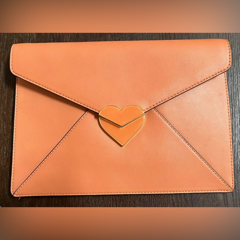 Dear Drew By Drew Barrymore Envelope Clutch purse With Heart magnetic clasp